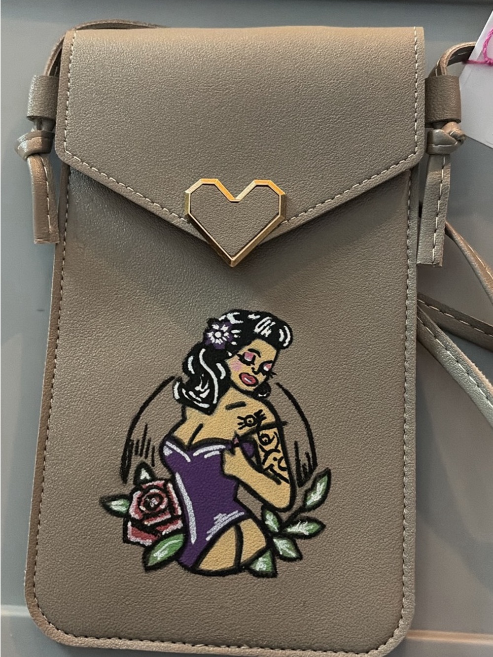 Crossbody pinup bag
